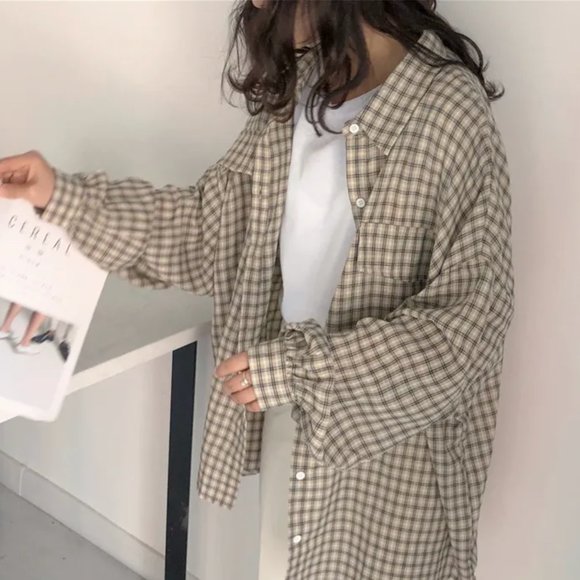 Oversized Lantern-Sleeve Plaid Shirt - Picture 1 of 2
